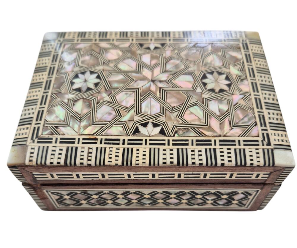 Vintage Wood & Mother of Pearl Inlaid Mosaic Box Trinket Jewelry Catchall Small
